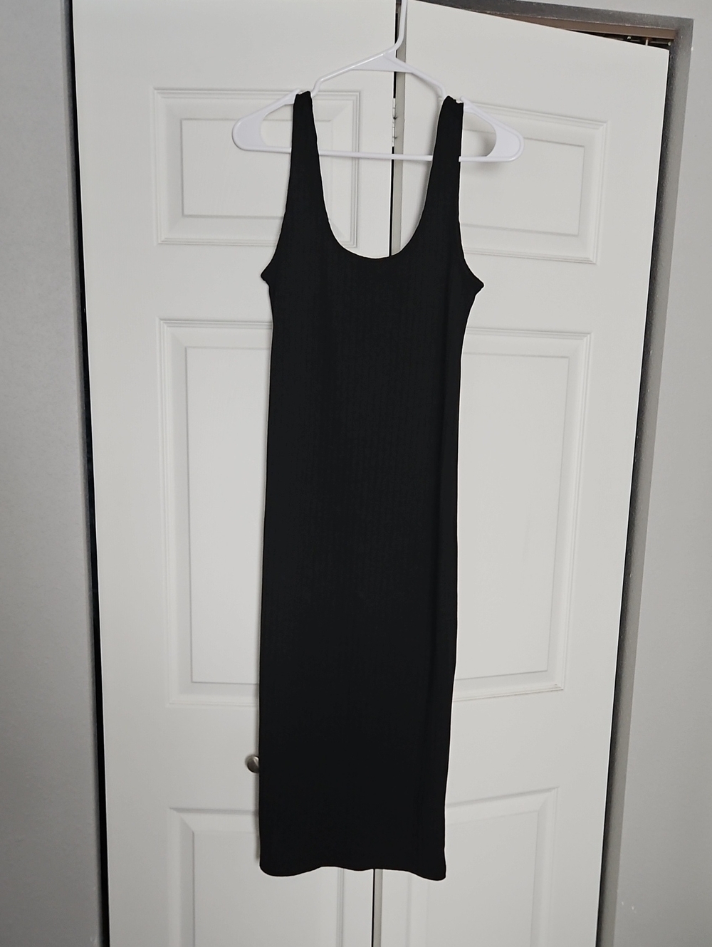 Forever 21 Black Ribbed Tank Midi Dress